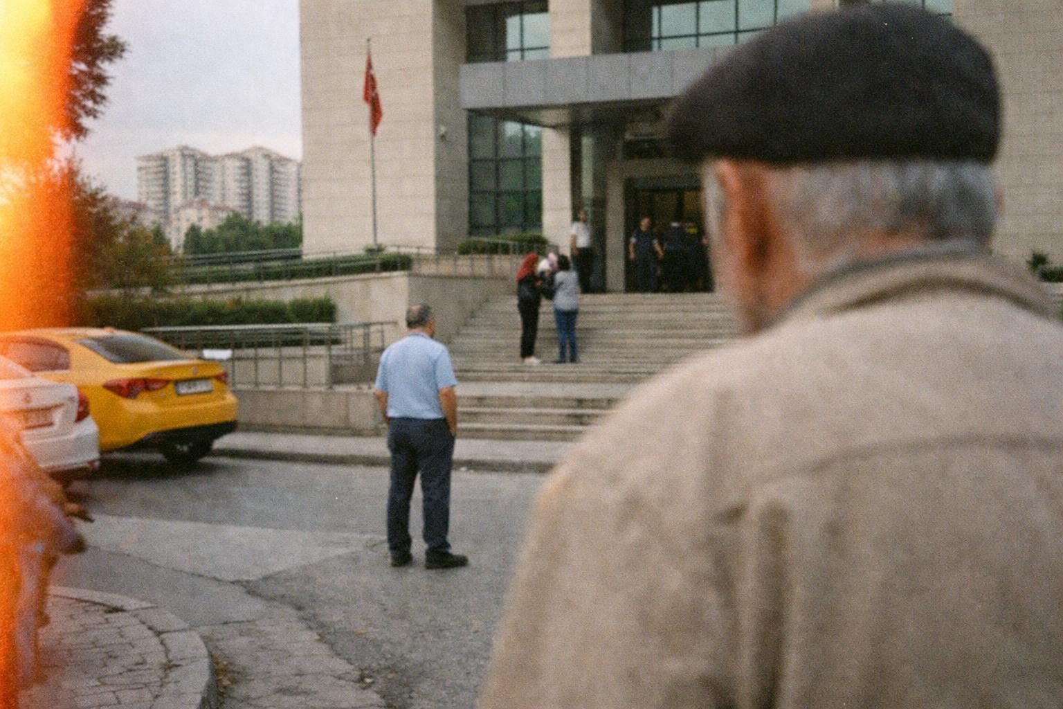 Günün görseli: İşçilik alacağı davasında şekilci ret hak ihlali sayıldı